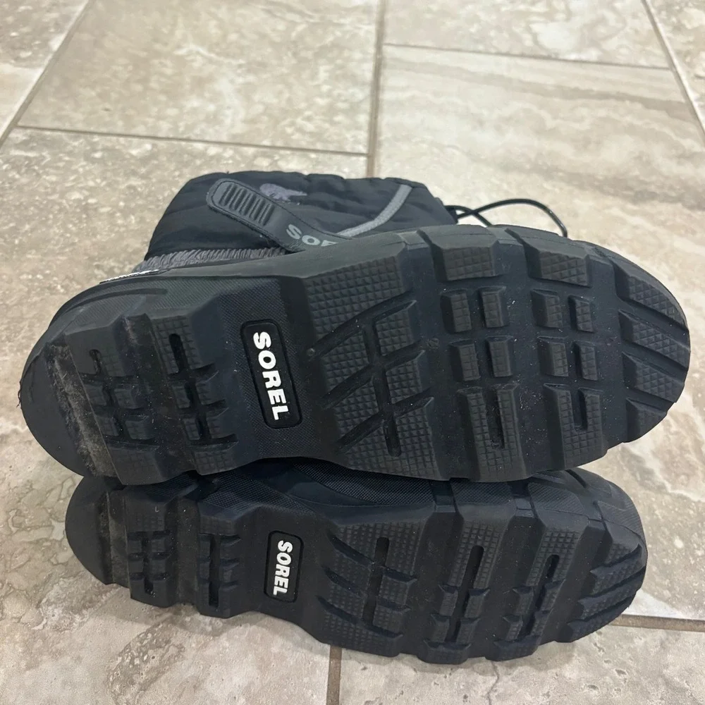 Sorel‎ Kids Super Trooper Black Waterproof Winter Snow Boots NY1885-016 Size 5
